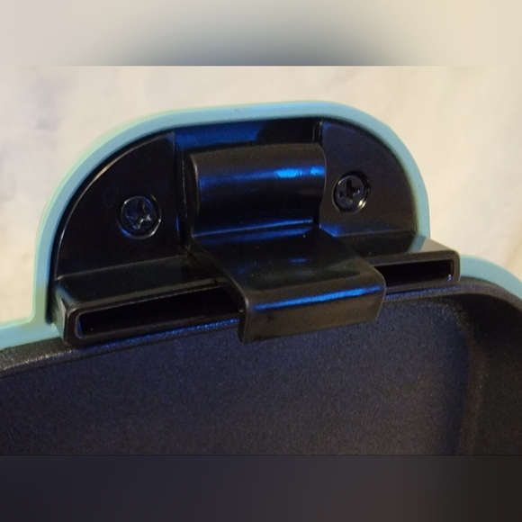 DASH Deluxe Egg Bite Maker with Silicone Molds - Picture 3 of 7